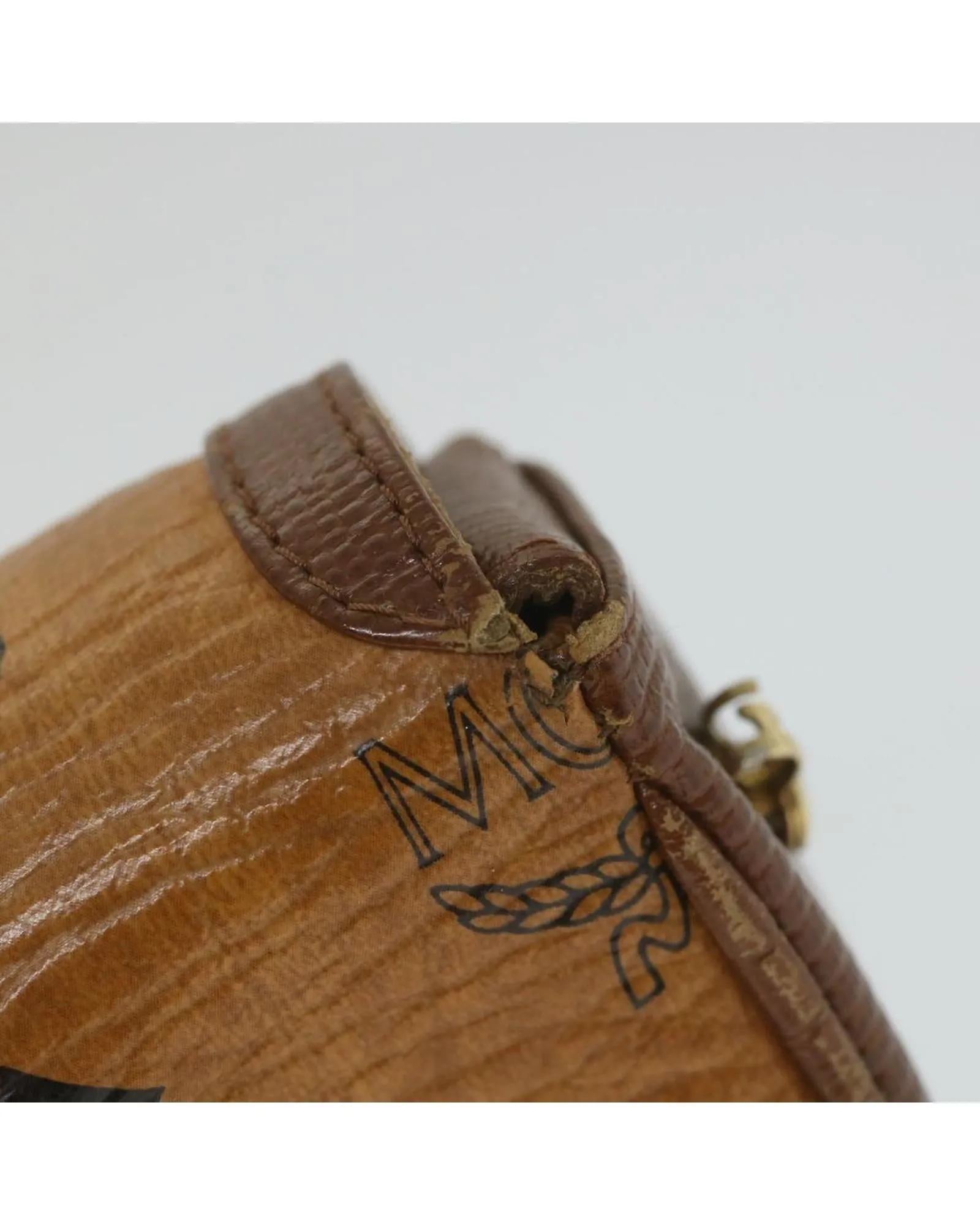 Brown Leather Chain Shoulder Bag with Logogram